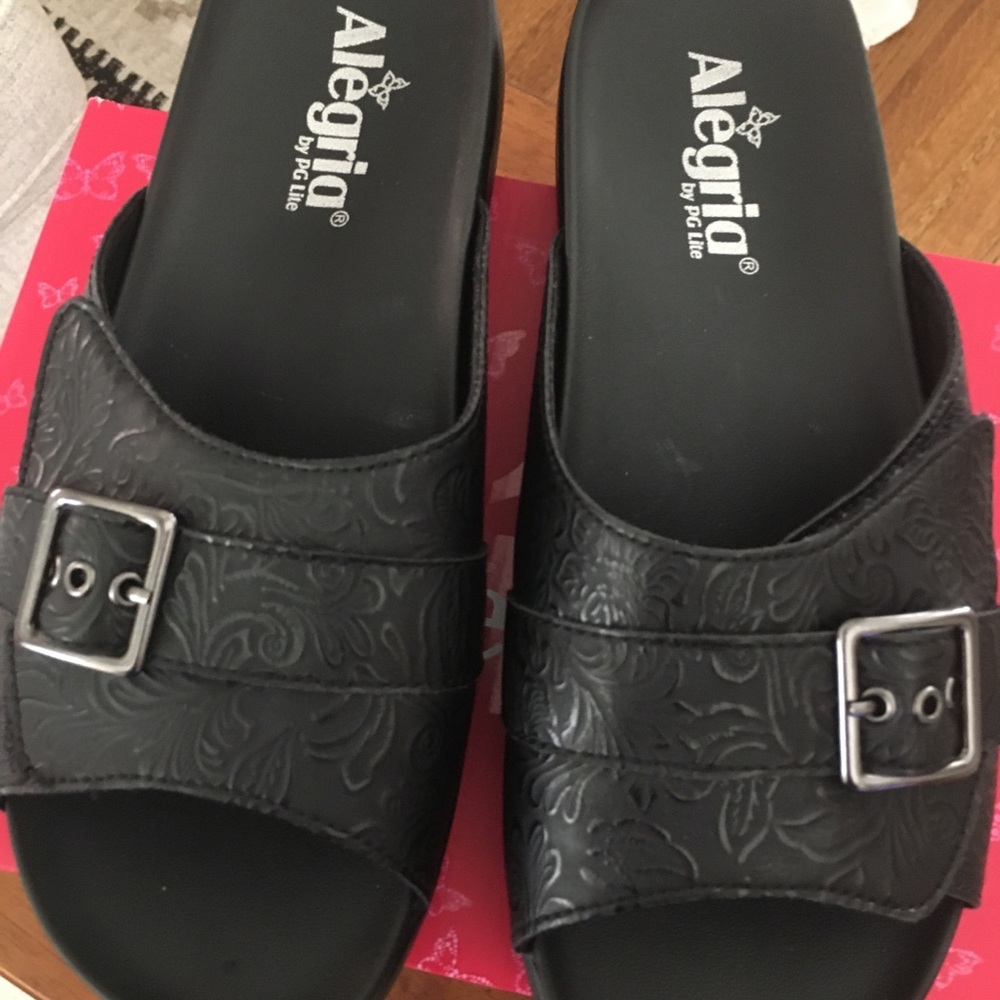 Alegria adjustable slide sandal - Picture 4 of 8